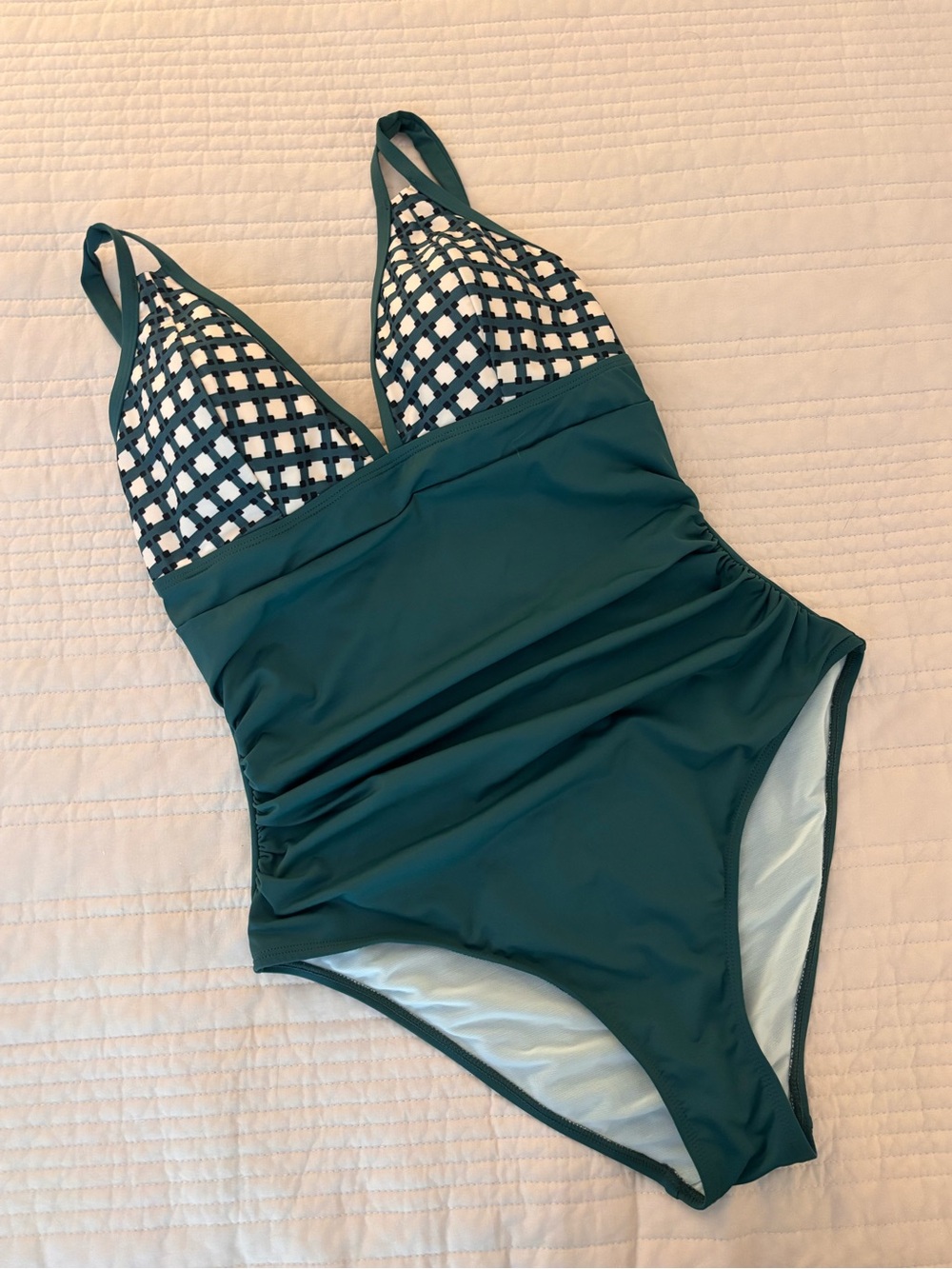 Cupshe Green One-Piece Swimsuit with Lattice Bust